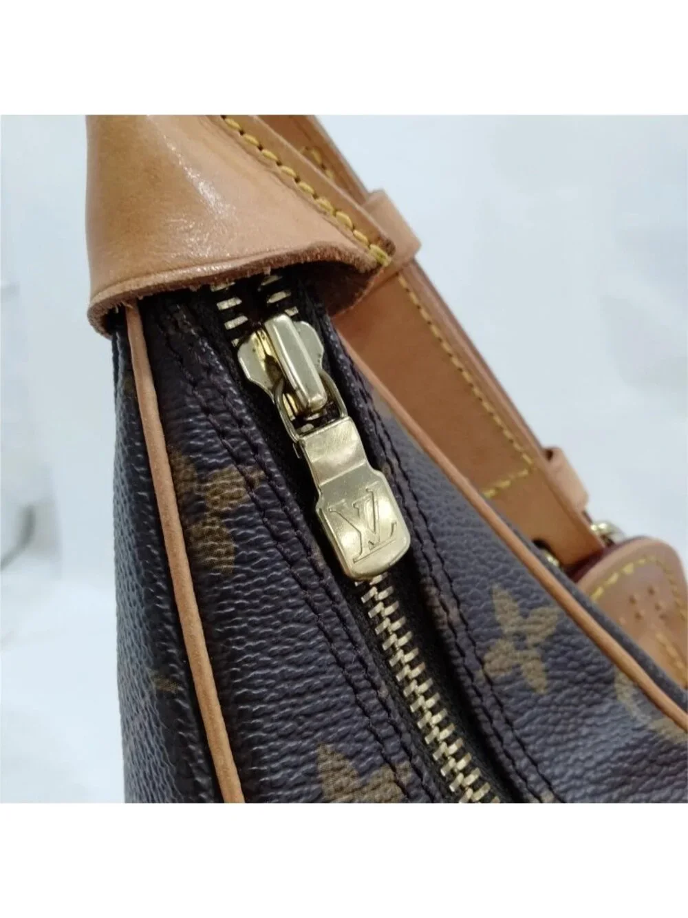Authentic Louis Vuitton Boulogne 30 Monogram Canvas Shoulder Bag